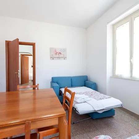 Tridente Parcheggio Privato Wifi 프란카빌라 알 마레